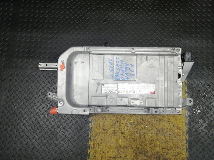 Высоковольтная батарея Тойота Аква в Алуште 105079