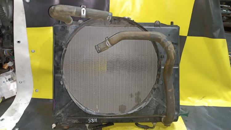 Радиатор основной Мицубиси Паджеро в Алуште 105204