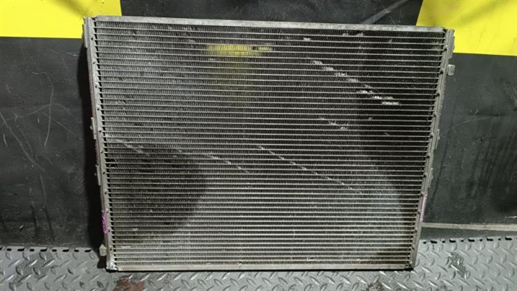 Радиатор кондиционера Тойота Хайлюкс Сурф в Алуште 1054401