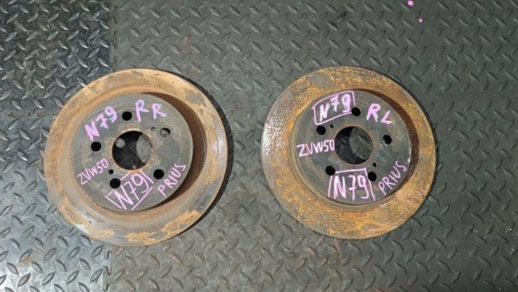 Тормозной диск Тойота Приус в Алуште 107938