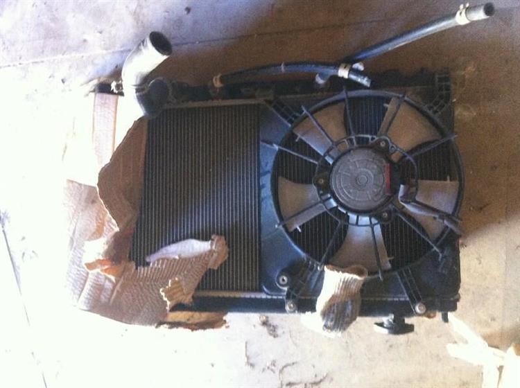 Радиатор основной Хонда Фит в Алуште 1288