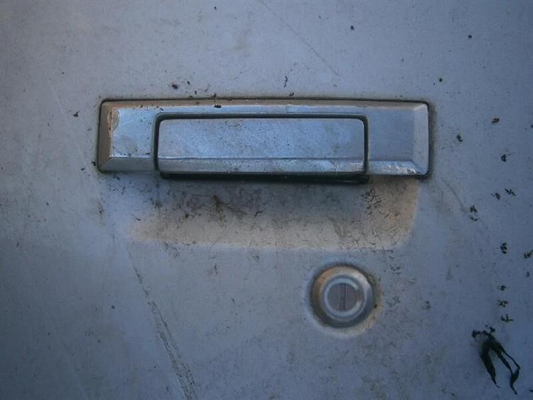 Дверь Тойота Таун Айс в Алуште 15430