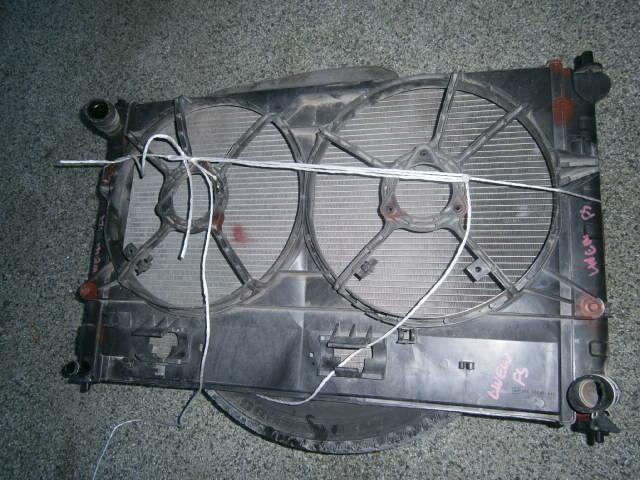 Диффузор радиатора Mazda Mpv