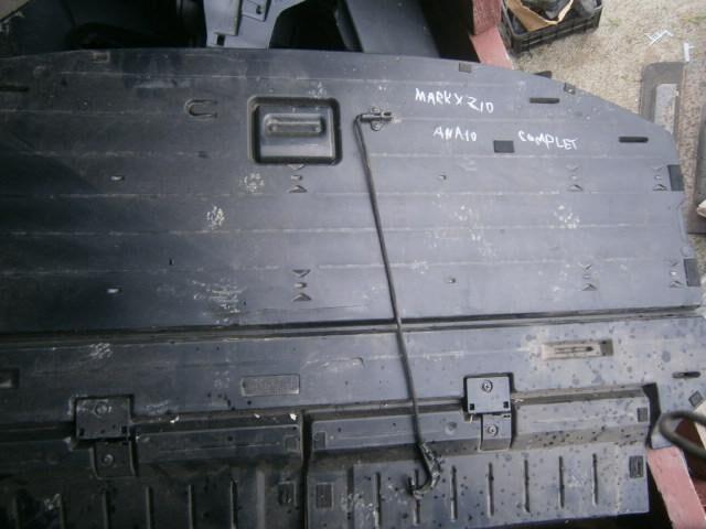 Крышка багажника Тойота Марк Х Зио в Алуште 31353