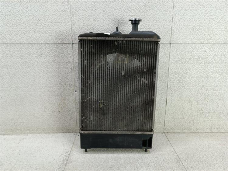 Радиатор основной Мицубиси ЕК в Алуште 450841