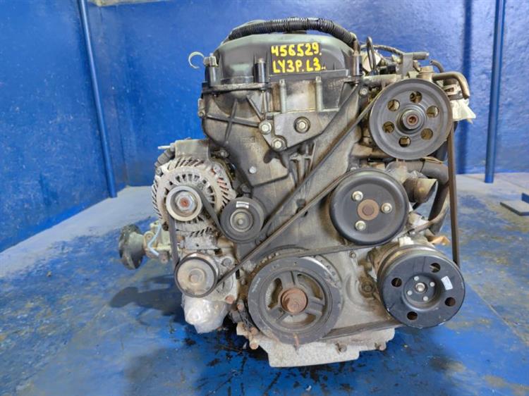 Двигатель Мазда МПВ в Алуште 456529