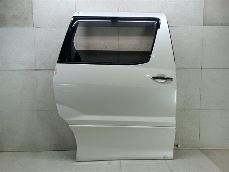 Дверь Toyota Alphard