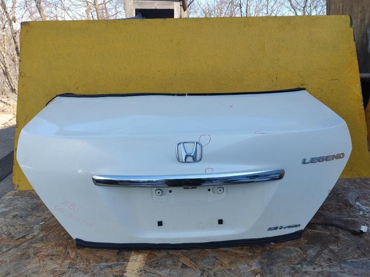 Крышка багажника Хонда Легенд в Алуште 50805