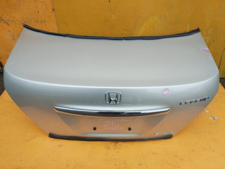 Крышка багажника Хонда Легенд в Алуште 555211