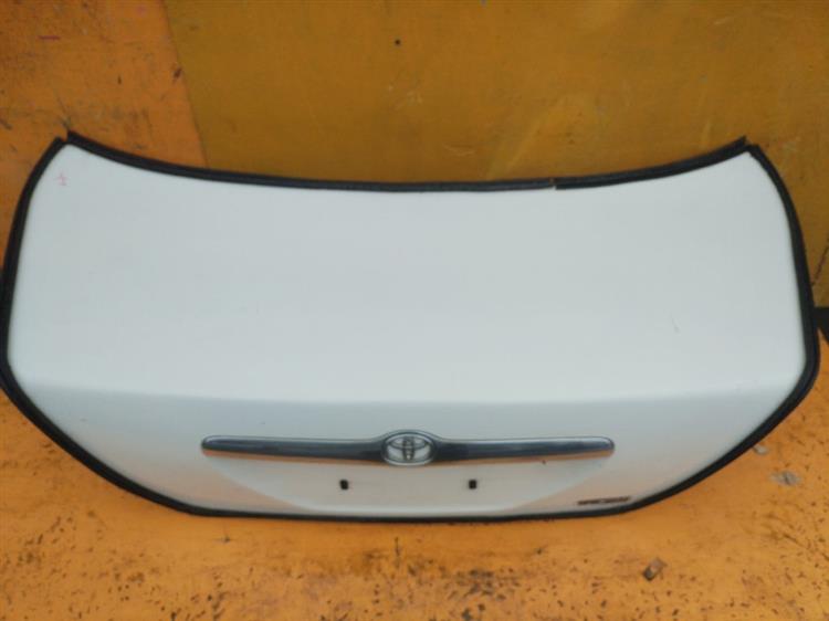 Крышка багажника Тойота Марк 2 в Алуште 555391