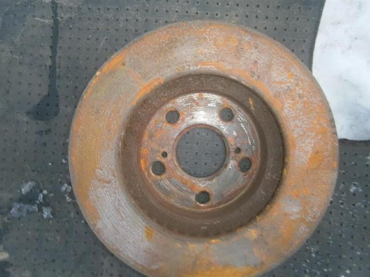 Тормозной диск Тойота Приус в Алуште 65169