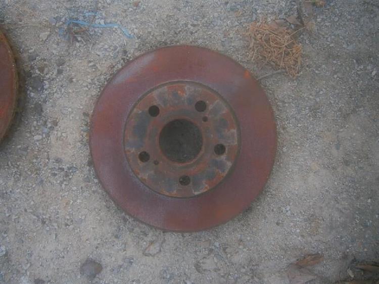 Тормозной диск Тойота Приус в Алуште 81565