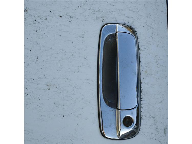 Дверь Тойота Краун в Алуште 94144